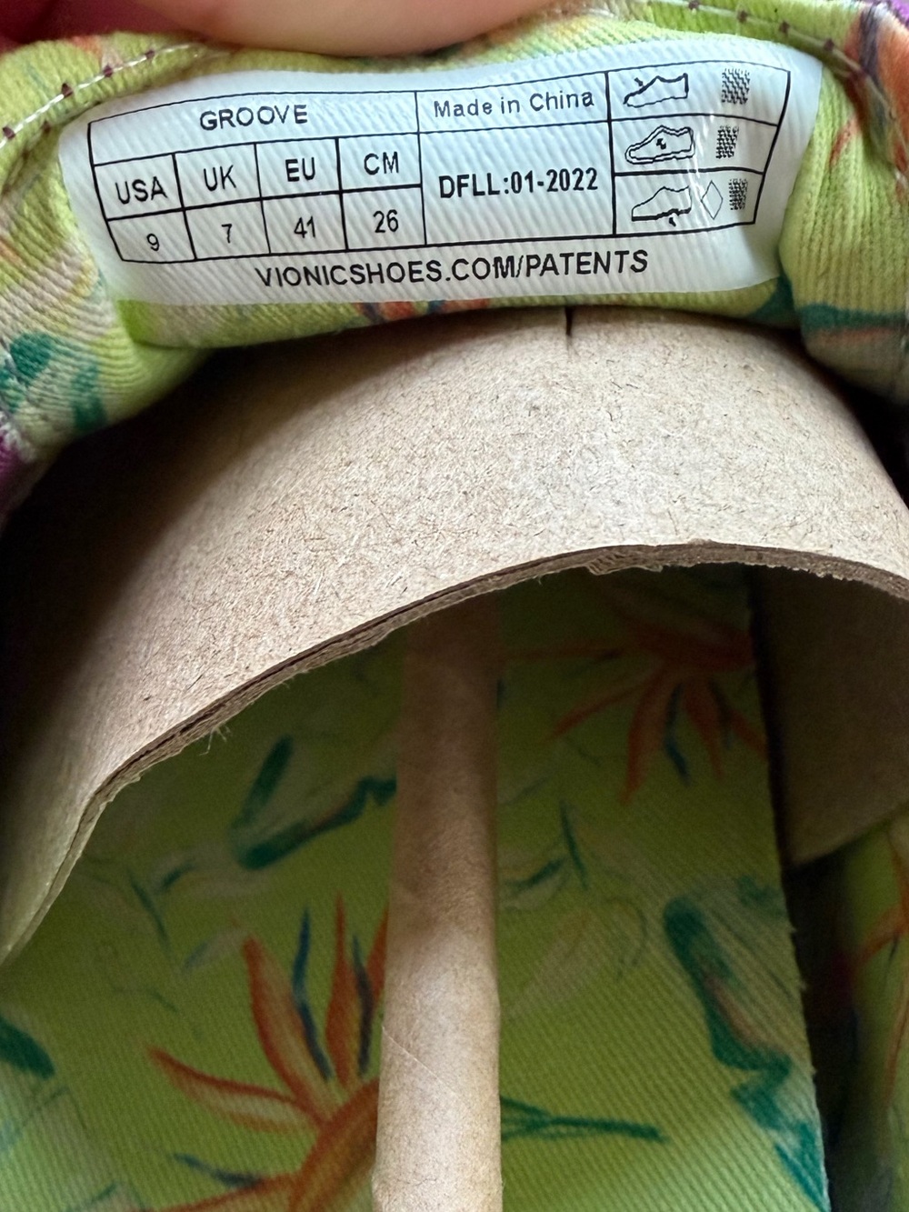 Vionic Groove Purple Slip-On Canvas Sneakers Size 9 Wild Berry comfort shoe NIB - Picture 8 of 11